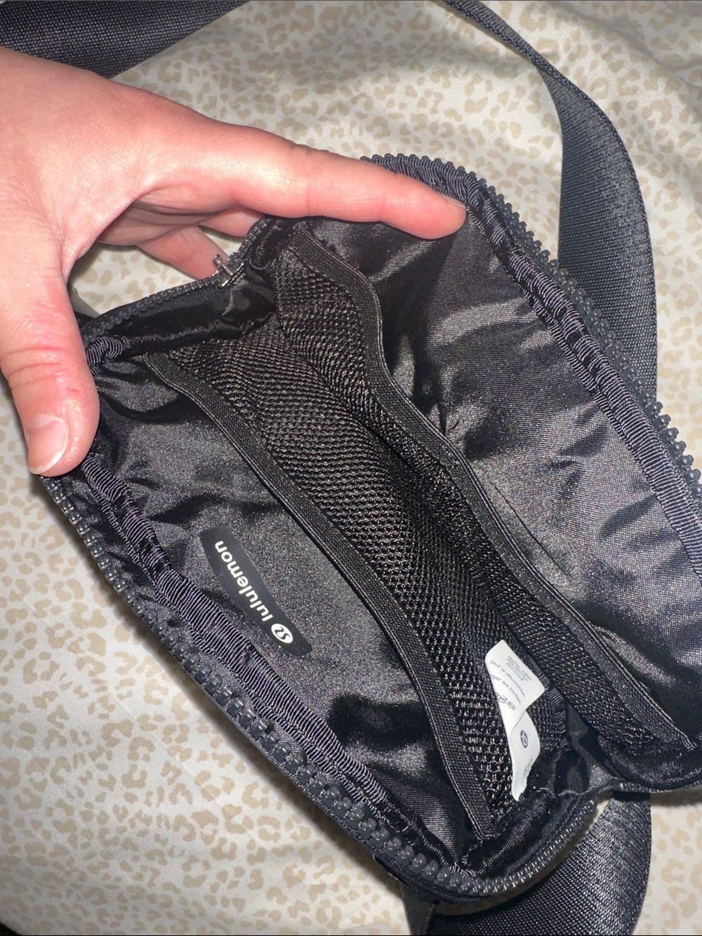 lululemon athletica Black Quilted Belt Bag - Picture 4 of 4